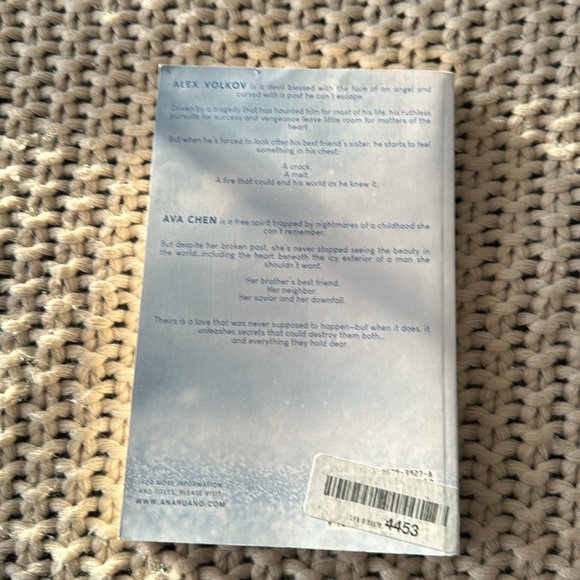 Twisted Love - Picture 3 of 3